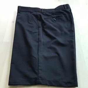 Men’s Greg Norman black shorts